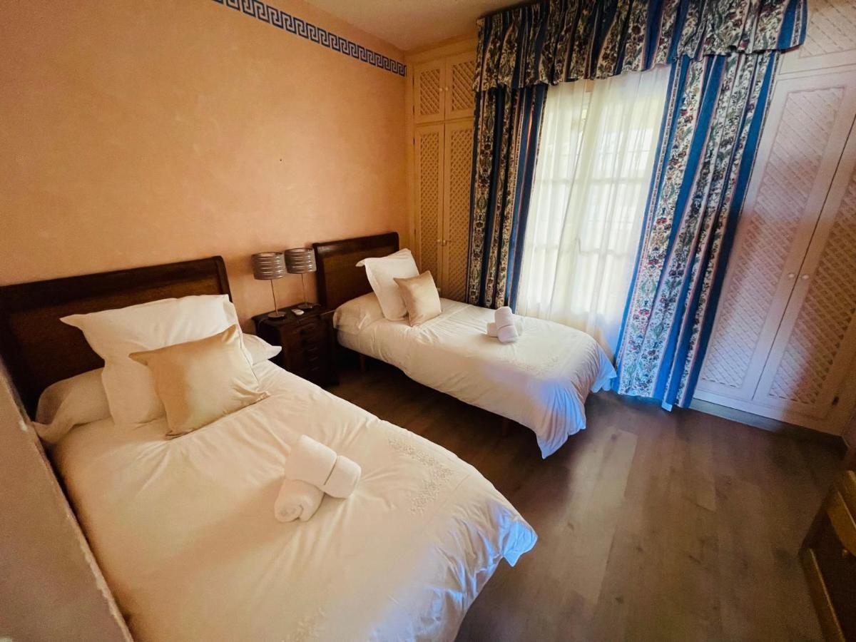 Апартаменты G&G Isla Poniente Puerto Marina Бенальмадена Экстерьер фото
